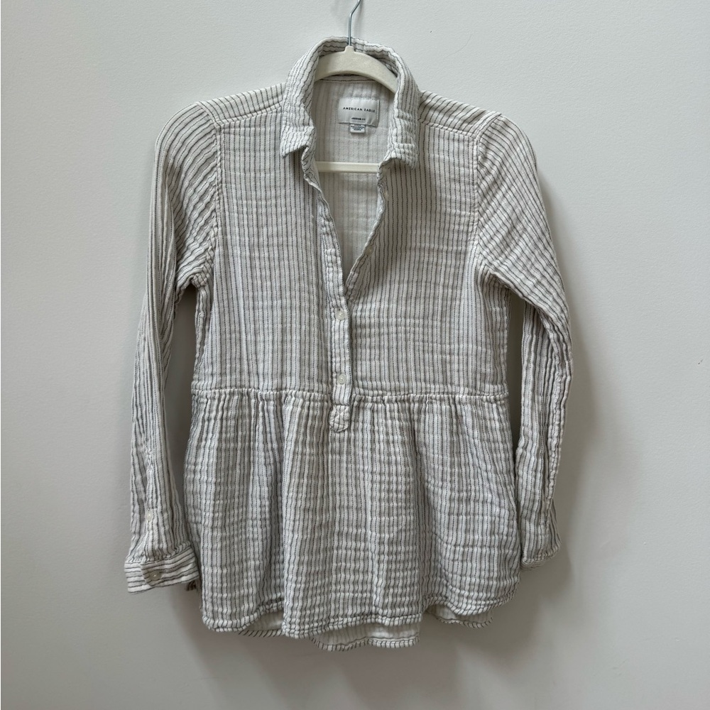 American Eagle lightweight Sweater SZ Small